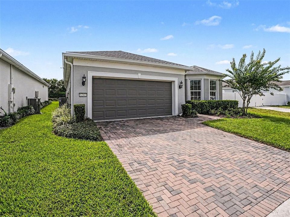 For Sale: $540,000 (2 beds, 2 baths, 1919 Square Feet)