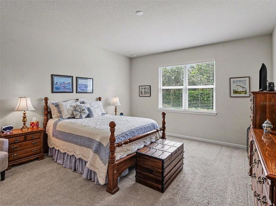 For Sale: $540,000 (2 beds, 2 baths, 1919 Square Feet)