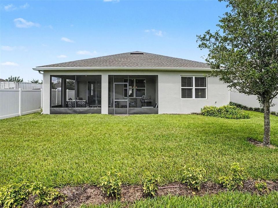 For Sale: $540,000 (2 beds, 2 baths, 1919 Square Feet)