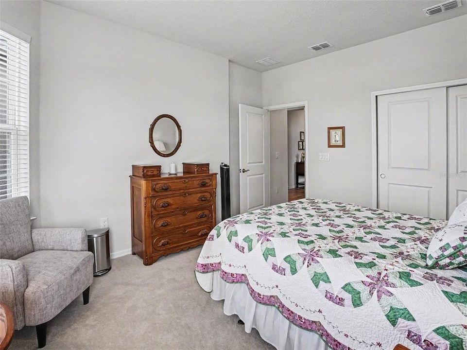 For Sale: $540,000 (2 beds, 2 baths, 1919 Square Feet)