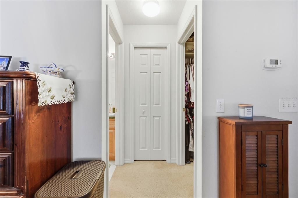 En Venta: $675,000 (5 camas, 3 baños, 2688 Pies cuadrados)