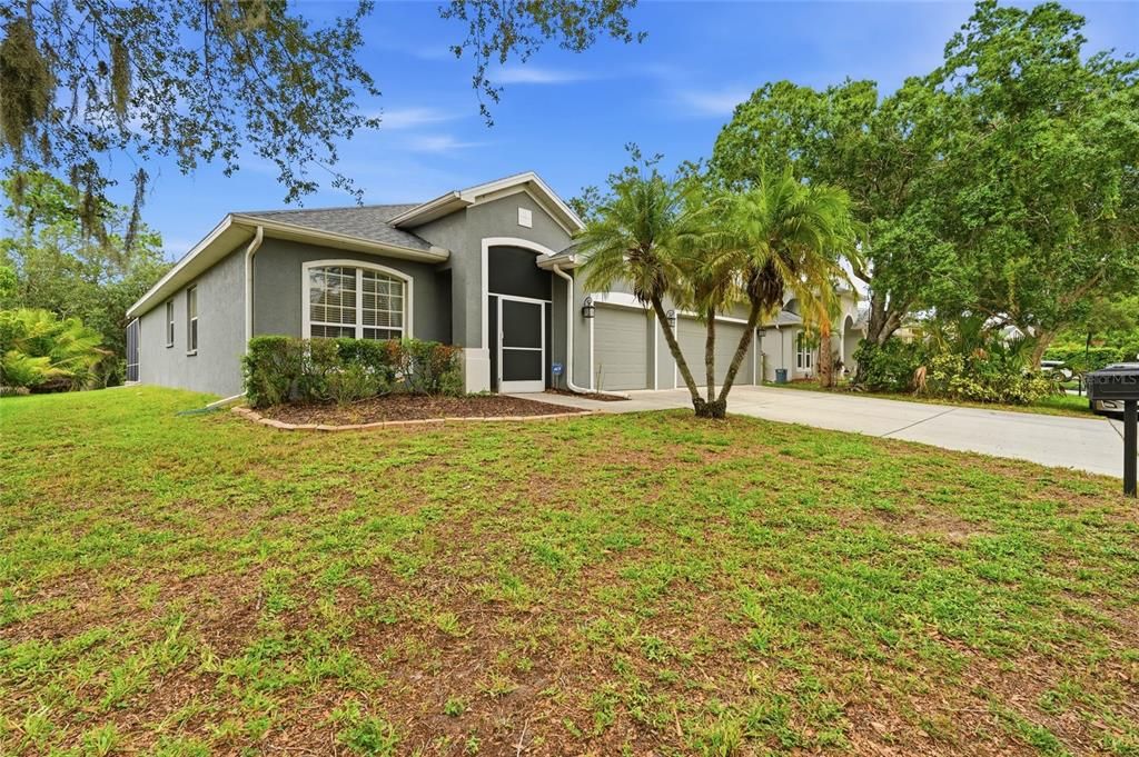 En Venta: $675,000 (5 camas, 3 baños, 2688 Pies cuadrados)
