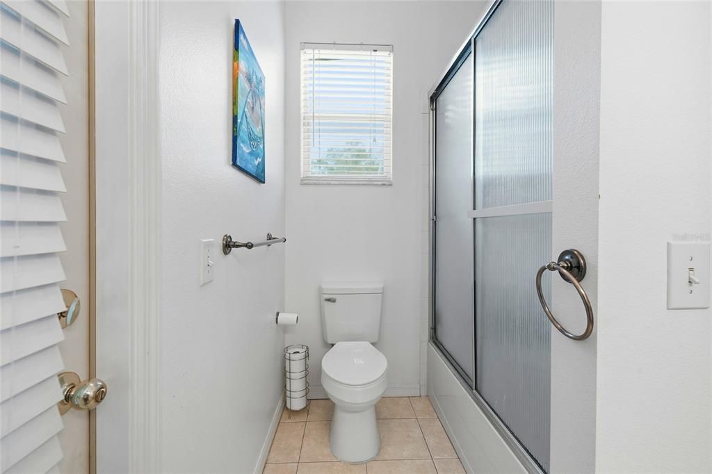 En Venta: $675,000 (5 camas, 3 baños, 2688 Pies cuadrados)