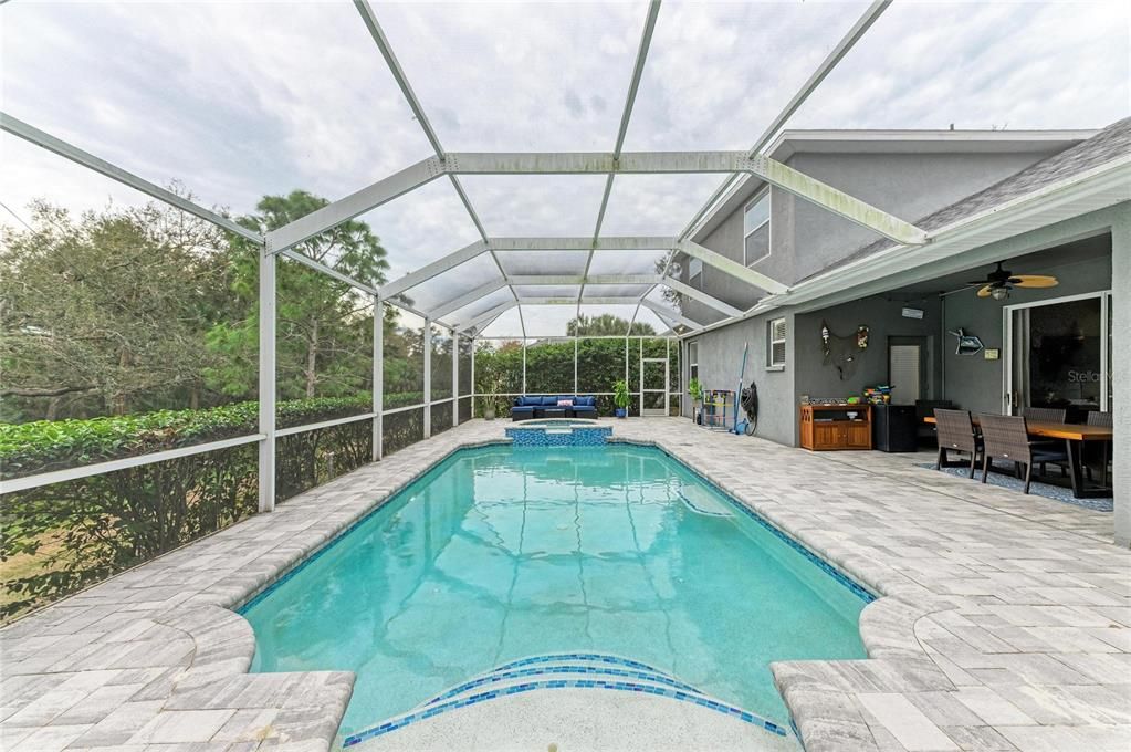 En Venta: $675,000 (5 camas, 3 baños, 2688 Pies cuadrados)