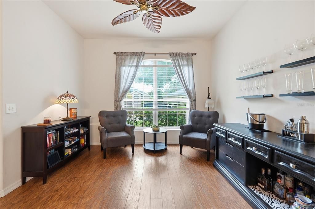 En Venta: $675,000 (5 camas, 3 baños, 2688 Pies cuadrados)