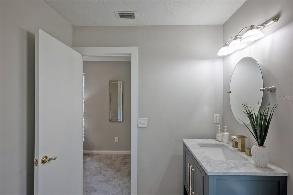 Activo con contrato: $775,000 (3 camas, 3 baños, 3379 Pies cuadrados)