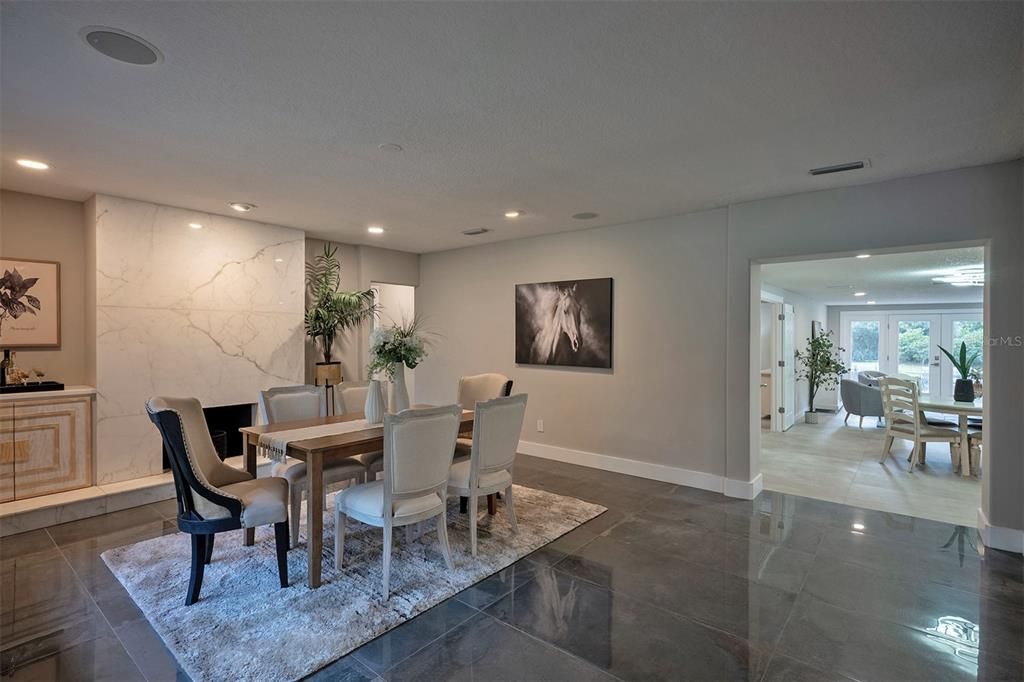Activo con contrato: $775,000 (3 camas, 3 baños, 3379 Pies cuadrados)