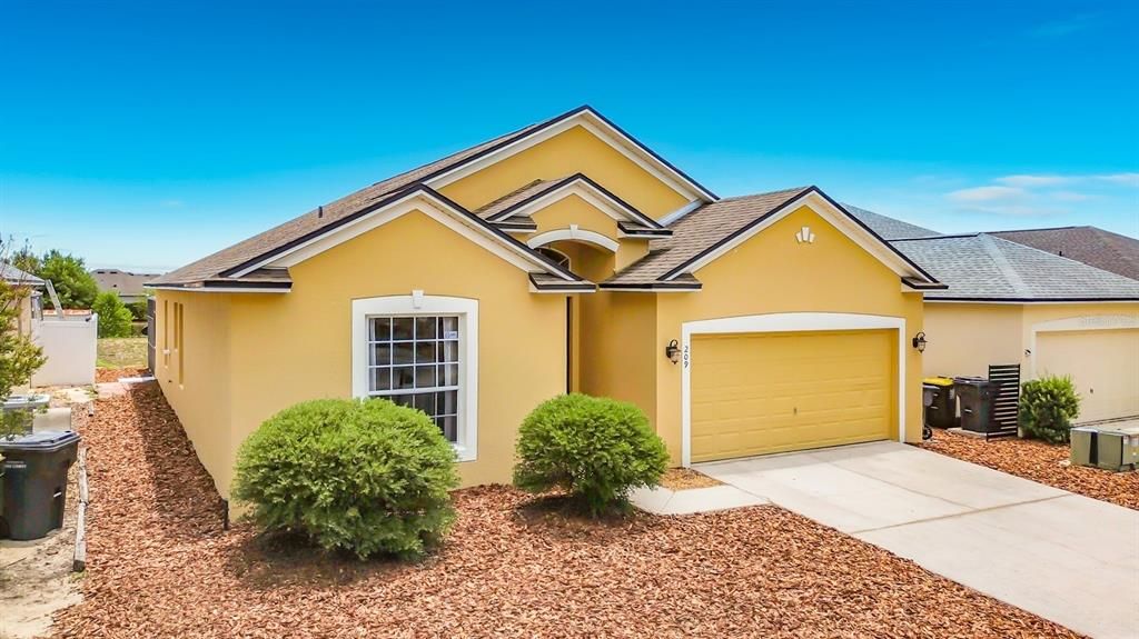 For Sale: $325,000 (3 beds, 2 baths, 1650 Square Feet)