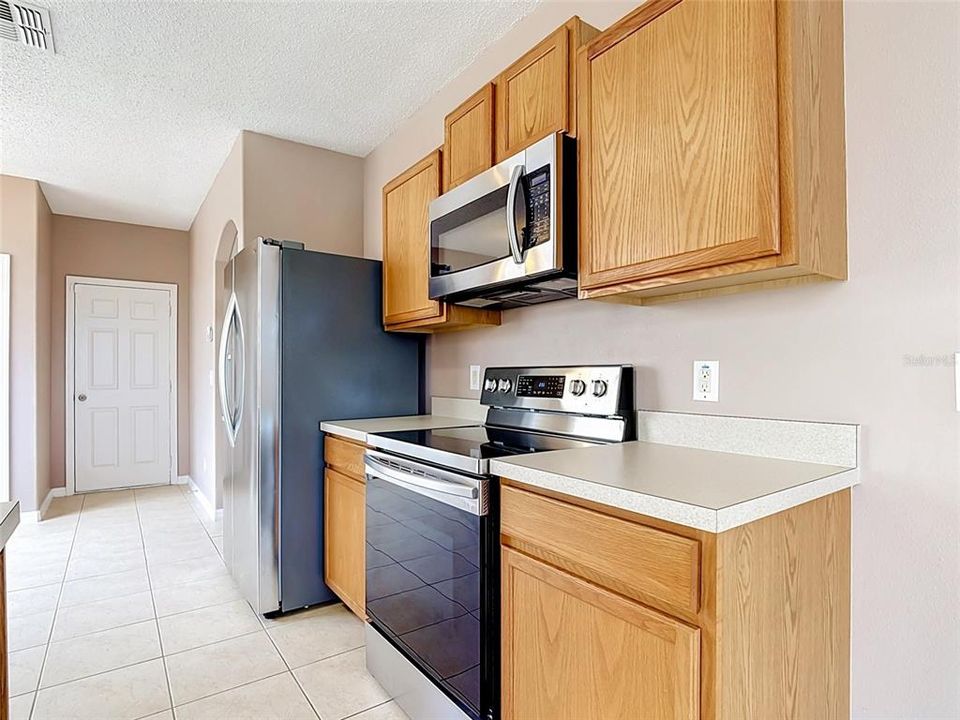 For Sale: $325,000 (3 beds, 2 baths, 1650 Square Feet)