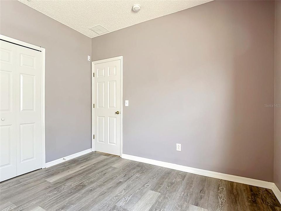 For Sale: $325,000 (3 beds, 2 baths, 1650 Square Feet)
