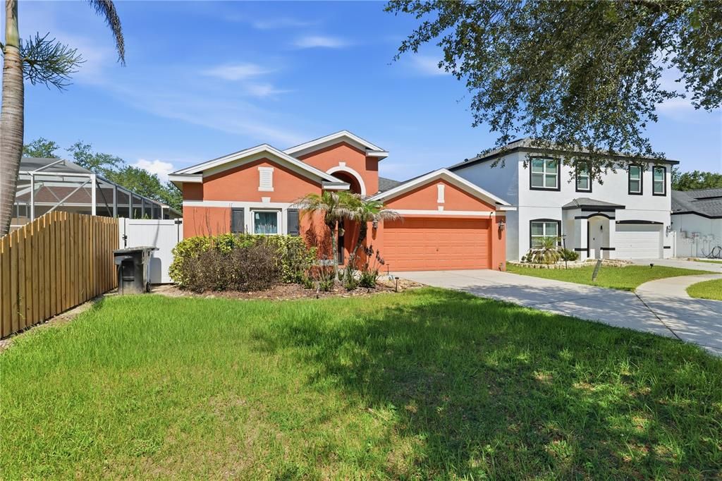 For Sale: $399,900 (3 beds, 2 baths, 1901 Square Feet)