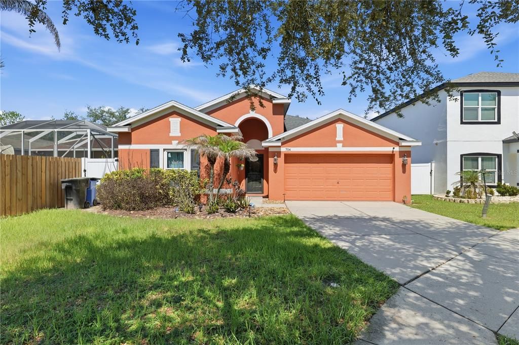 For Sale: $399,900 (3 beds, 2 baths, 1901 Square Feet)