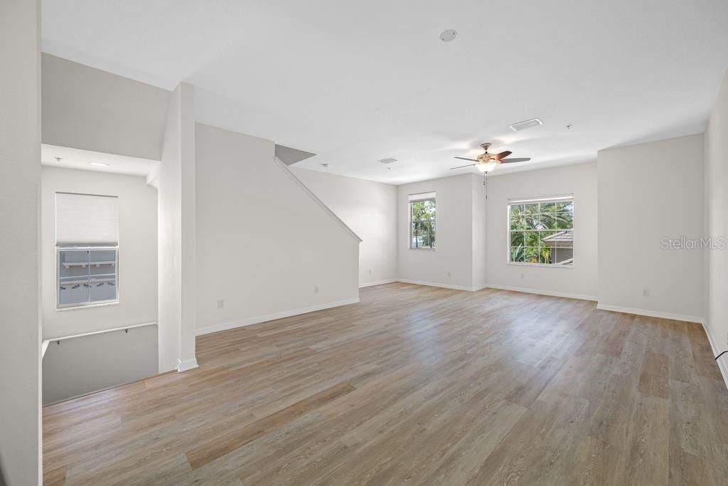For Rent: $3,250 (3 beds, 2 baths, 1885 Square Feet)