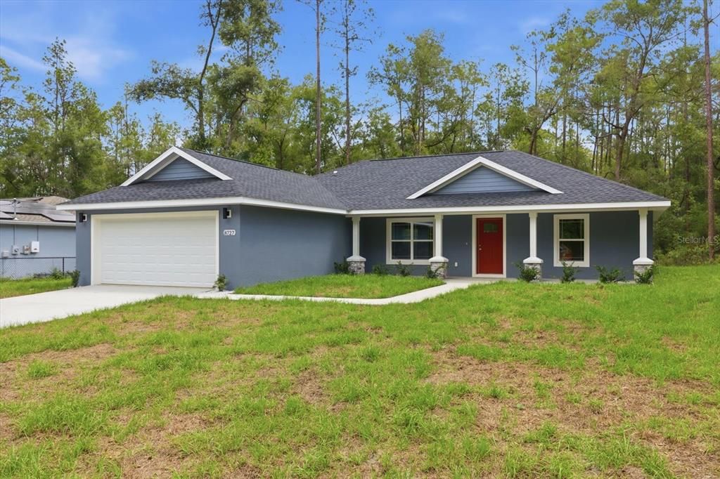 For Sale: $299,900 (3 beds, 2 baths, 1585 Square Feet)