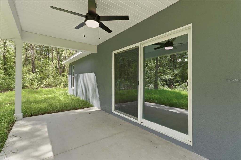 For Sale: $299,900 (3 beds, 2 baths, 1585 Square Feet)