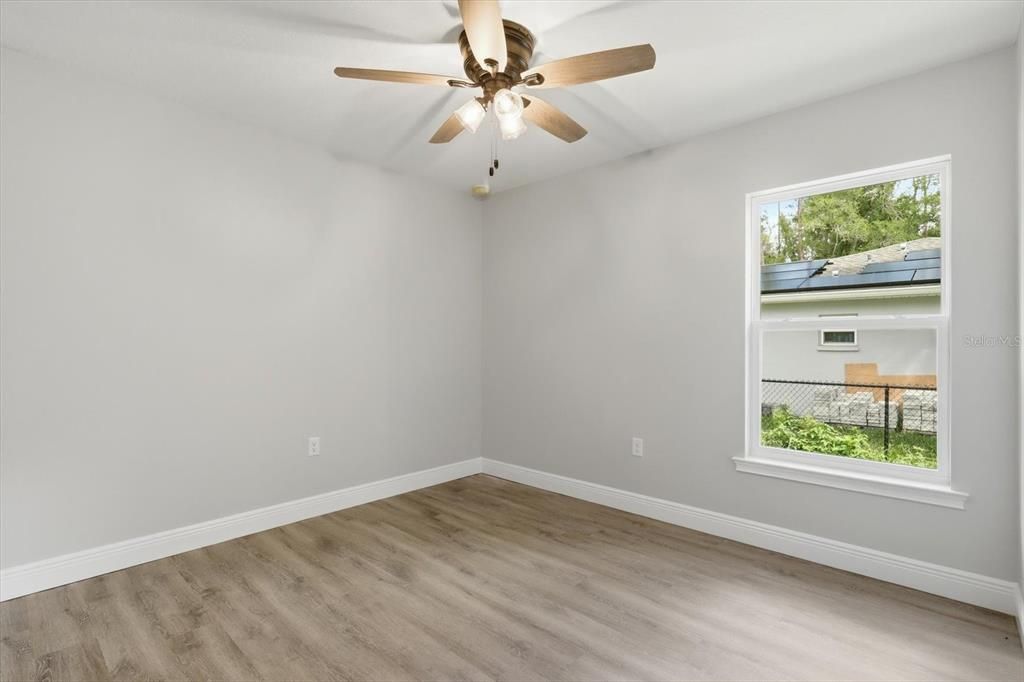 For Sale: $299,900 (3 beds, 2 baths, 1585 Square Feet)