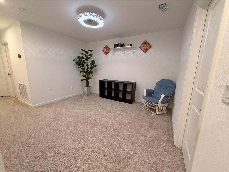 For Rent: $2,600 (3 beds, 2 baths, 1678 Square Feet)