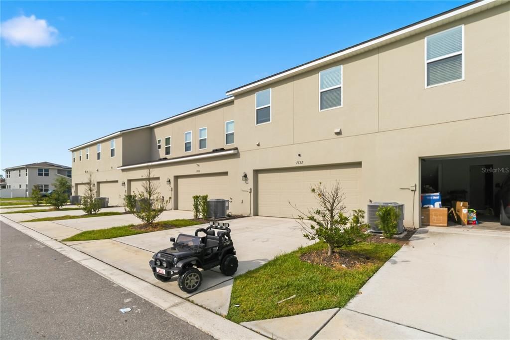 For Rent: $2,600 (3 beds, 2 baths, 1678 Square Feet)