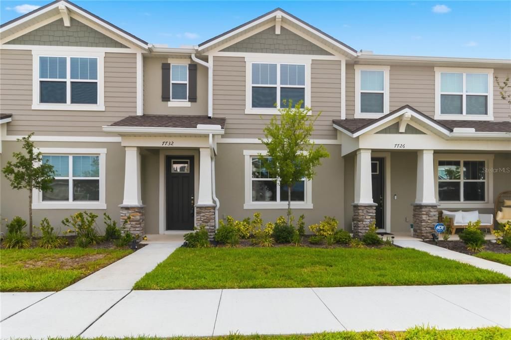 For Rent: $2,600 (3 beds, 2 baths, 1678 Square Feet)