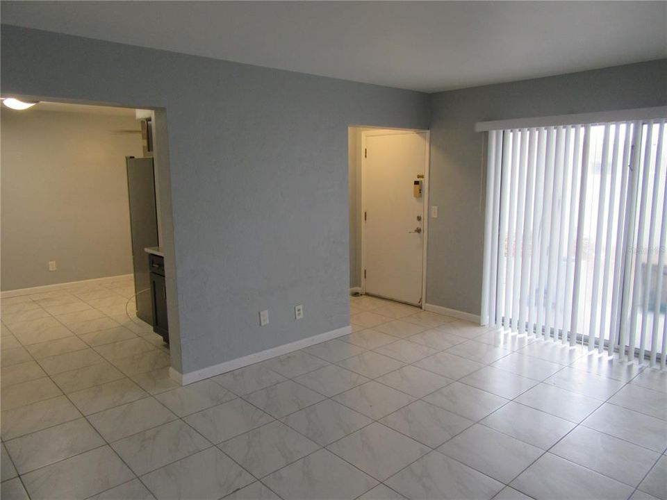 For Rent: $2,400 (2 beds, 2 baths, 1250 Square Feet)