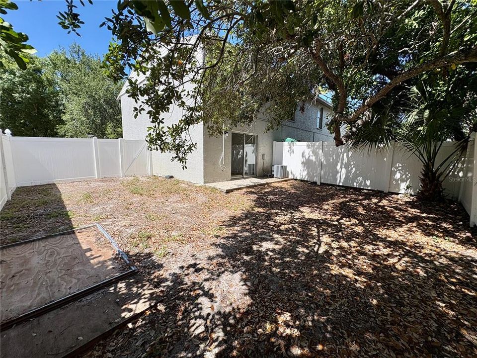 For Rent: $1,400 (2 beds, 1 baths, 1209 Square Feet)