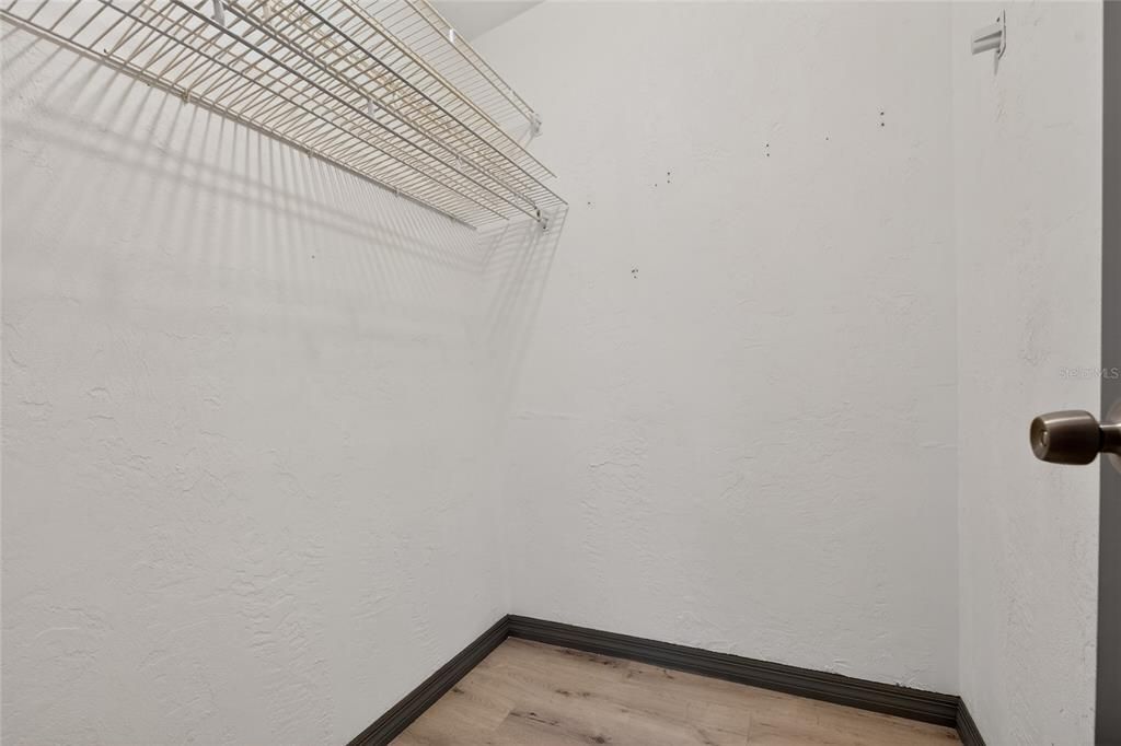For Sale: $275,000 (3 beds, 2 baths, 1280 Square Feet)