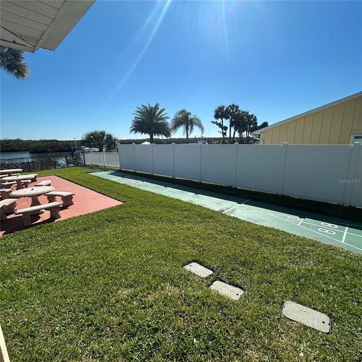 For Sale: $275,000 (3 beds, 2 baths, 1280 Square Feet)