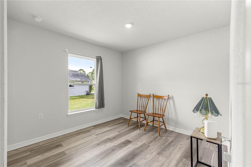 For Sale: $310,000 (3 beds, 2 baths, 1613 Square Feet)