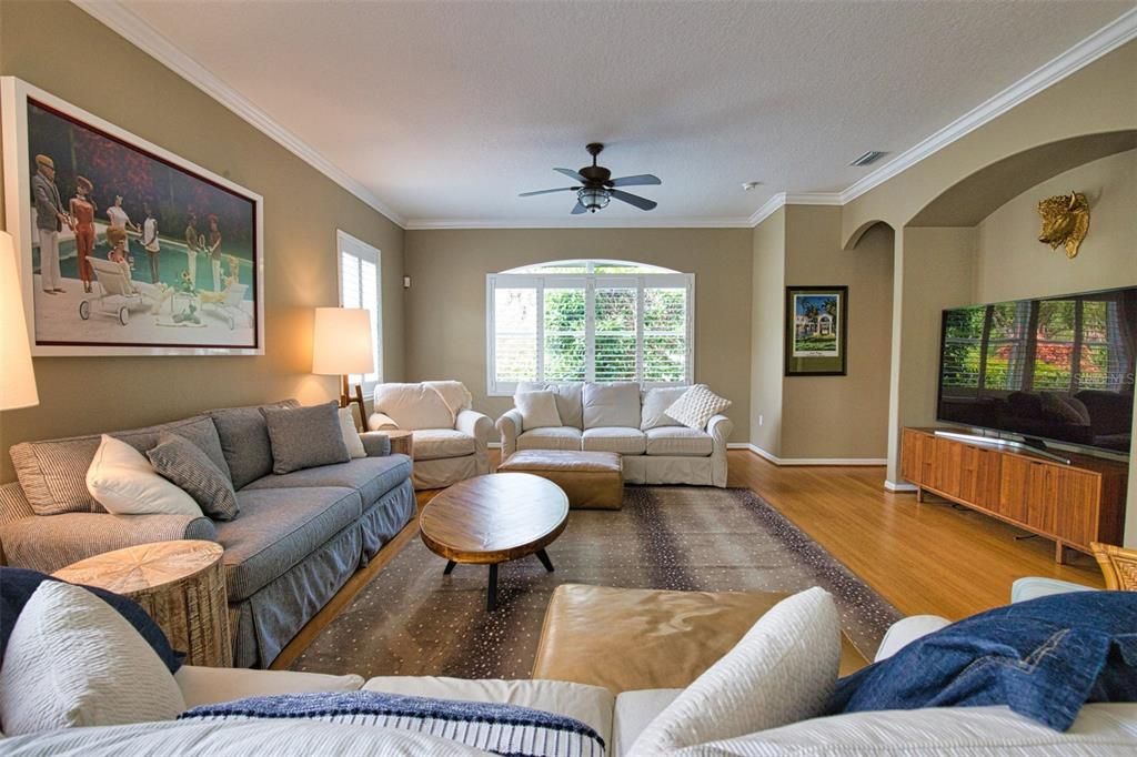 For Sale: $819,999 (3 beds, 3 baths, 2009 Square Feet)