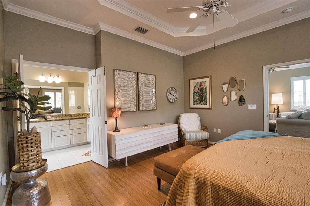 For Sale: $819,999 (3 beds, 3 baths, 2009 Square Feet)