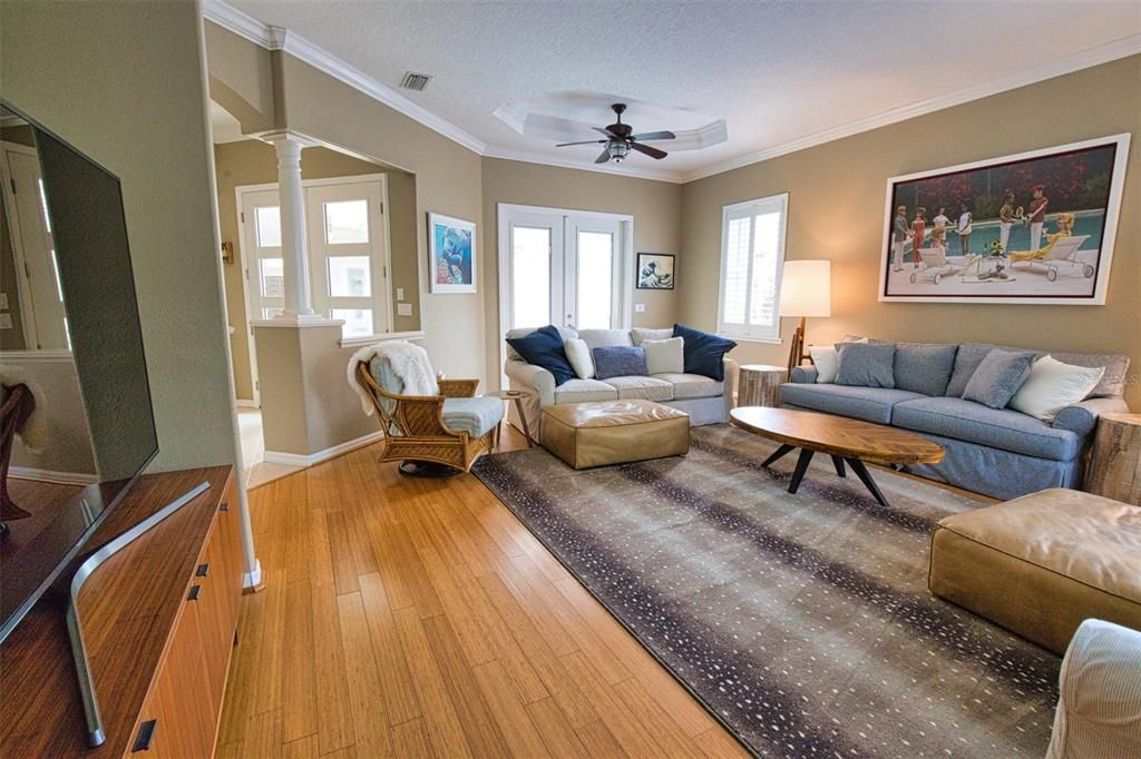 For Sale: $819,999 (3 beds, 3 baths, 2009 Square Feet)