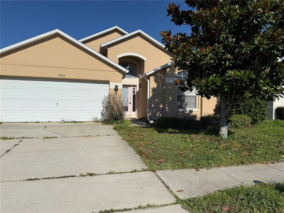 For Rent: $2,415 (4 beds, 3 baths, 1667 Square Feet)