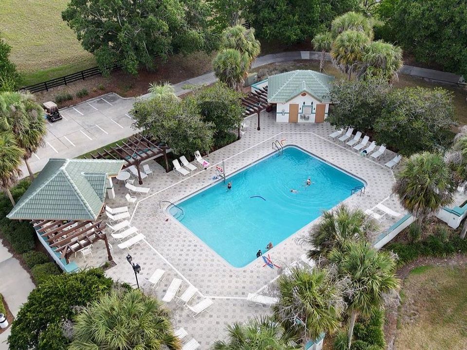 For Rent: $2,200 (2 beds, 2 baths, 1040 Square Feet)