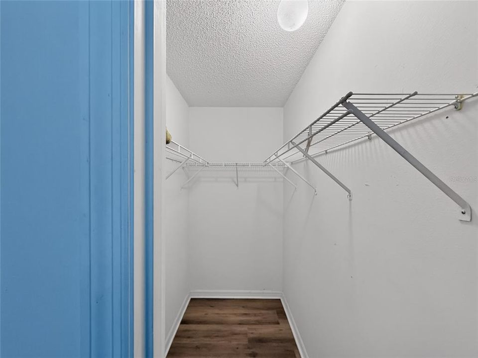 For Rent: $2,200 (2 beds, 2 baths, 1040 Square Feet)