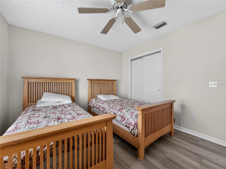 For Rent: $2,200 (2 beds, 2 baths, 1040 Square Feet)