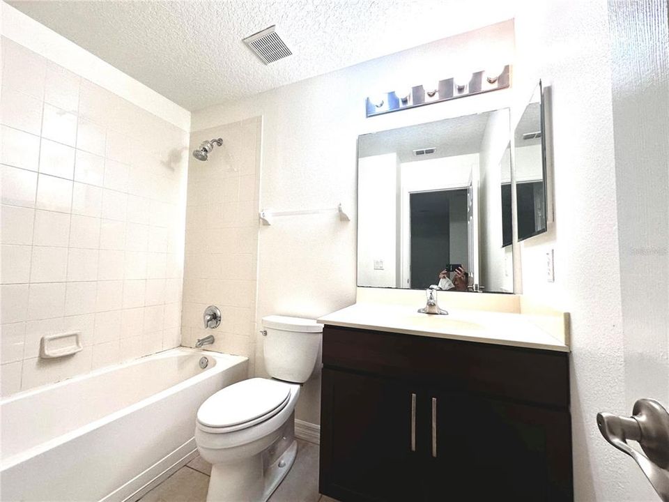 En Renta: $2,399 (3 camas, 2 baños, 1828 Pies cuadrados)