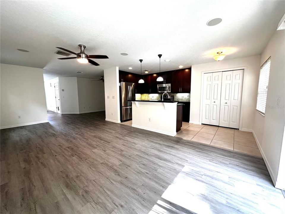 En Renta: $2,399 (3 camas, 2 baños, 1828 Pies cuadrados)