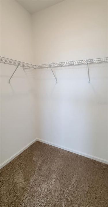 For Rent: $3,400 (4 beds, 2 baths, 2802 Square Feet)