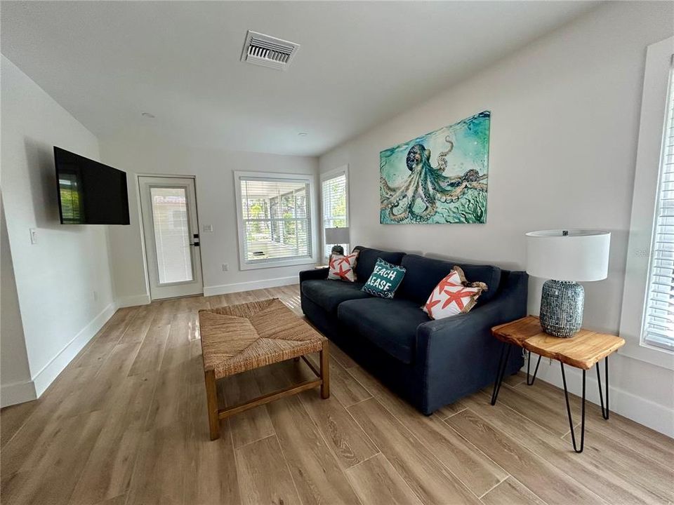 For Rent: $3,400 (2 beds, 2 baths, 1500 Square Feet)