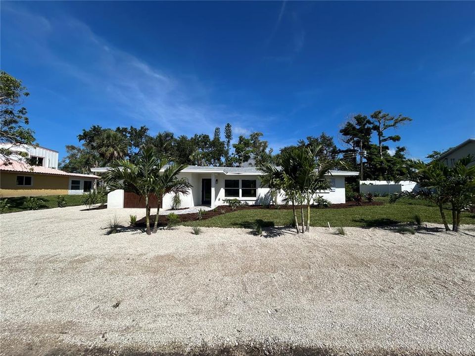 For Rent: $3,400 (2 beds, 2 baths, 1500 Square Feet)