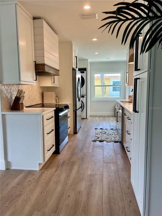 For Rent: $3,400 (2 beds, 2 baths, 1500 Square Feet)