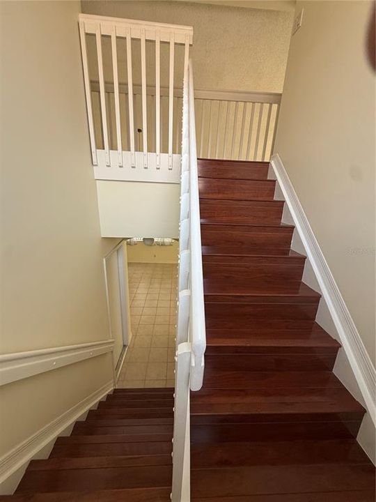 For Rent: $3,300 (3 beds, 2 baths, 1944 Square Feet)