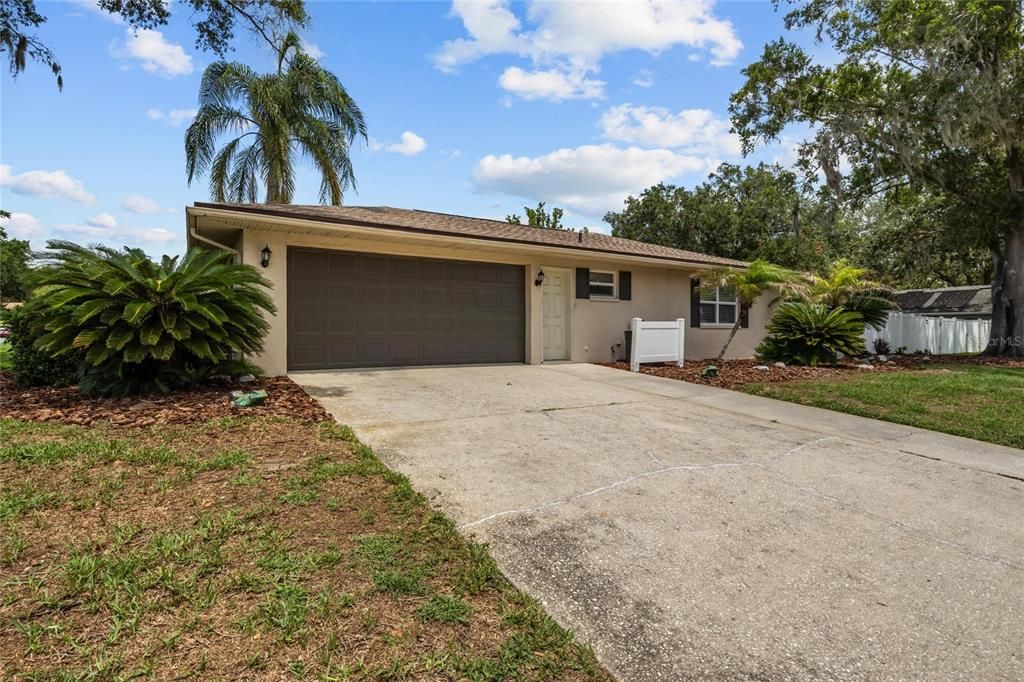 En Venta: $435,000 (4 camas, 2 baños, 2228 Pies cuadrados)