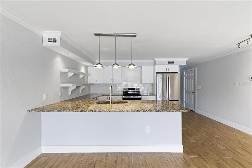 В аренду: $1,950 (1 спален, 1 ванн, 846 Квадратных фут)