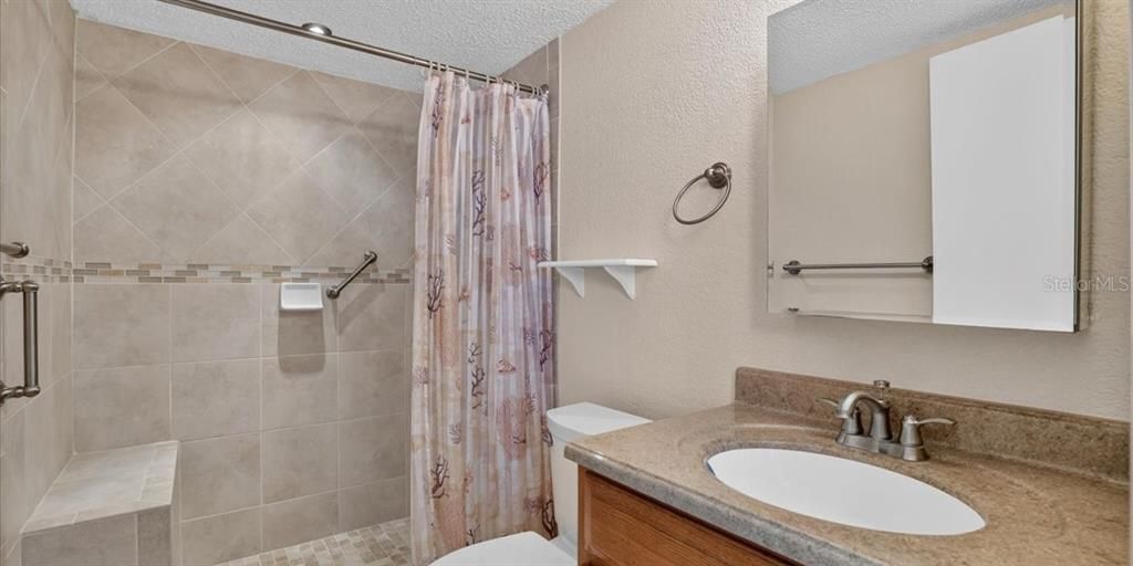 En Venta: $208,000 (3 camas, 2 baños, 1385 Pies cuadrados)