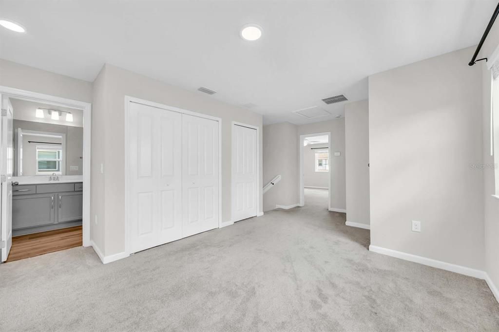 For Sale: $440,000 (4 beds, 3 baths, 1823 Square Feet)