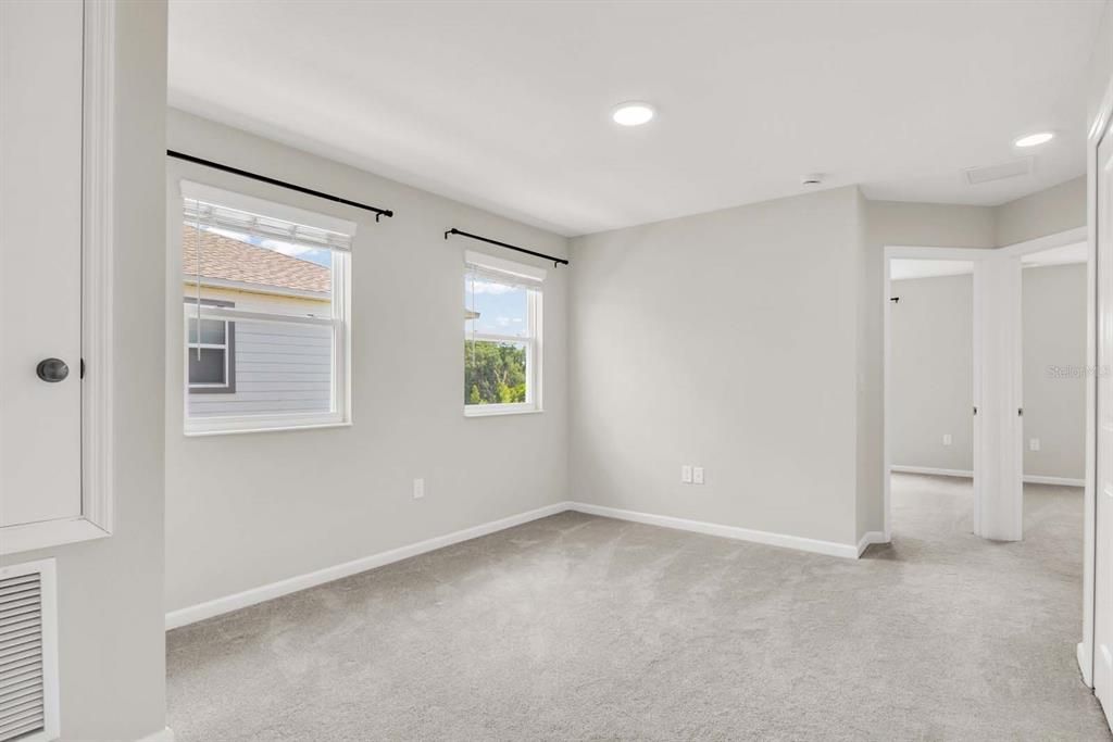 For Sale: $440,000 (4 beds, 3 baths, 1823 Square Feet)