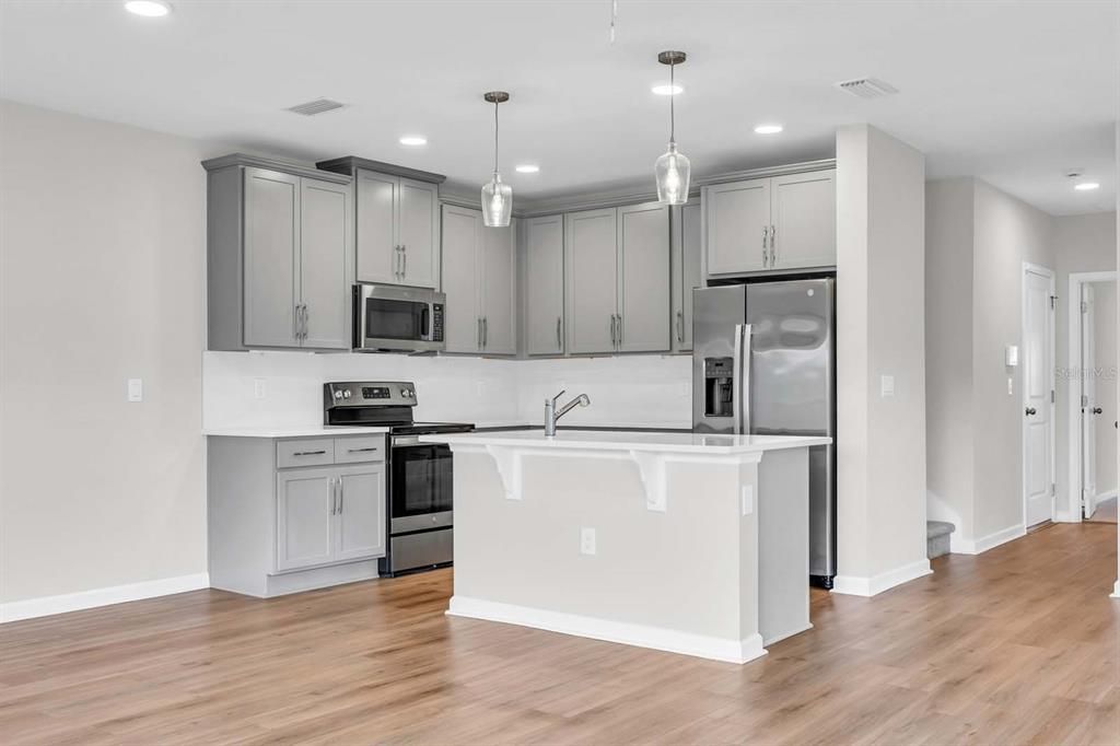 For Sale: $440,000 (4 beds, 3 baths, 1823 Square Feet)