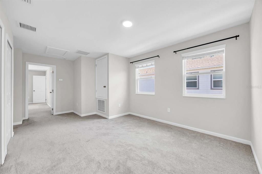 For Sale: $440,000 (4 beds, 3 baths, 1823 Square Feet)