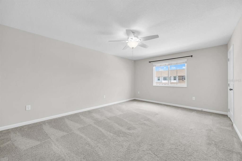 For Sale: $440,000 (4 beds, 3 baths, 1823 Square Feet)